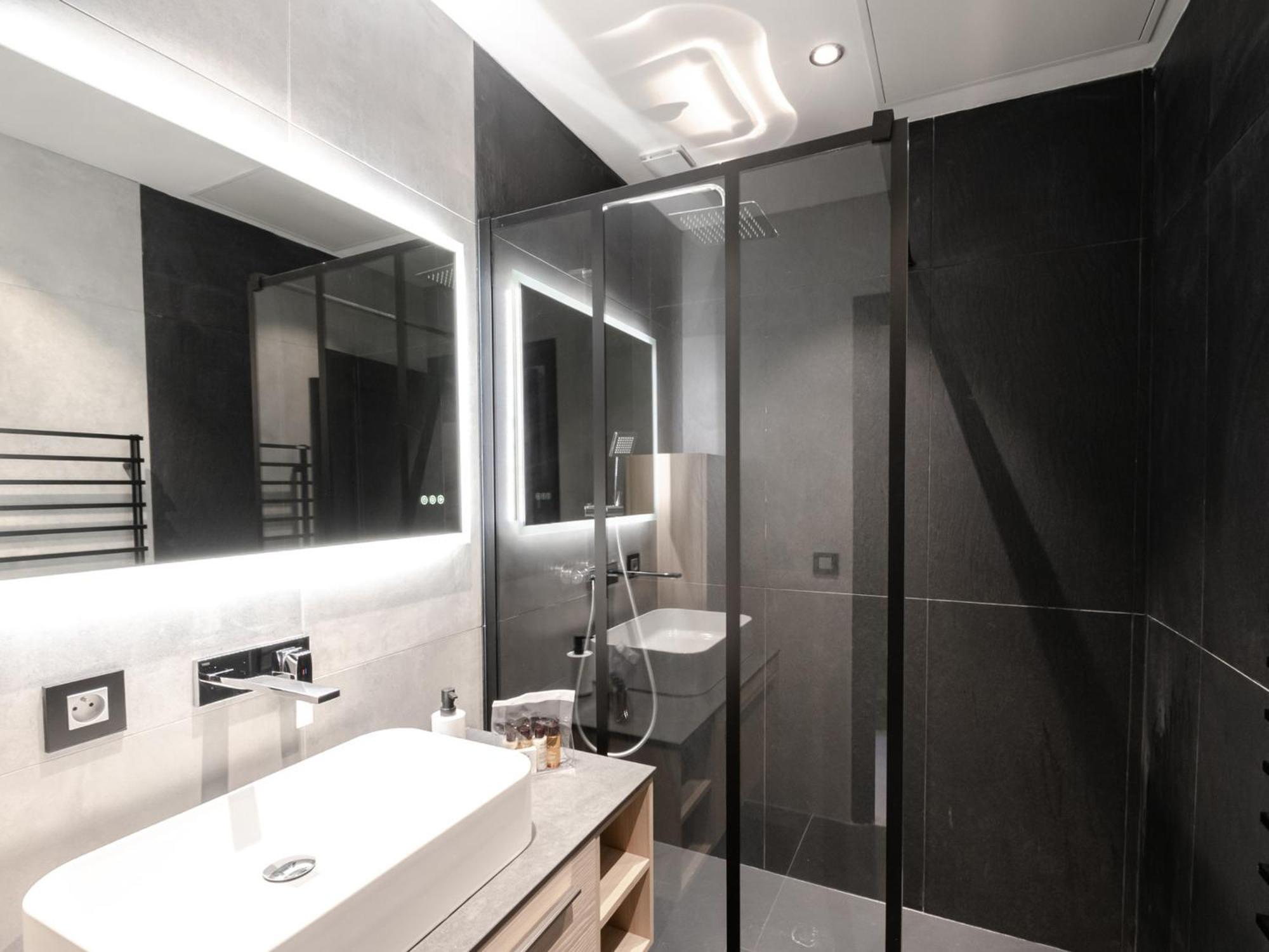 Demi-chalet Cosy Avec Terrasses, Wifi Et Parking A - Fr-1-343-228 Appartement Chamonix